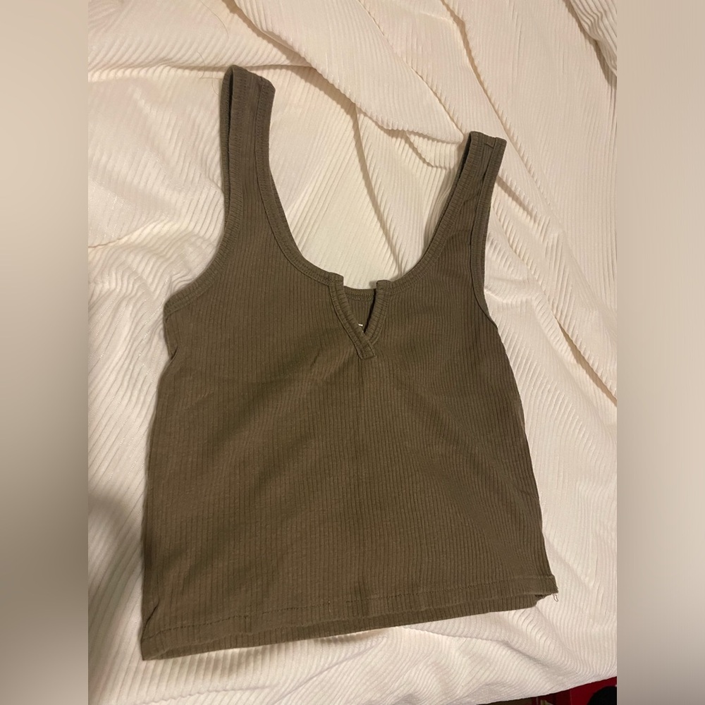 Aeropostale green cropped tank!